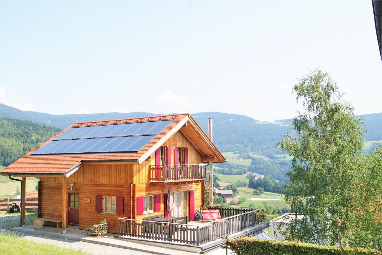 Holiday home In Ruhiger Lage - 3 Schlafzimmer- Grosse Terrasse Pollauberg